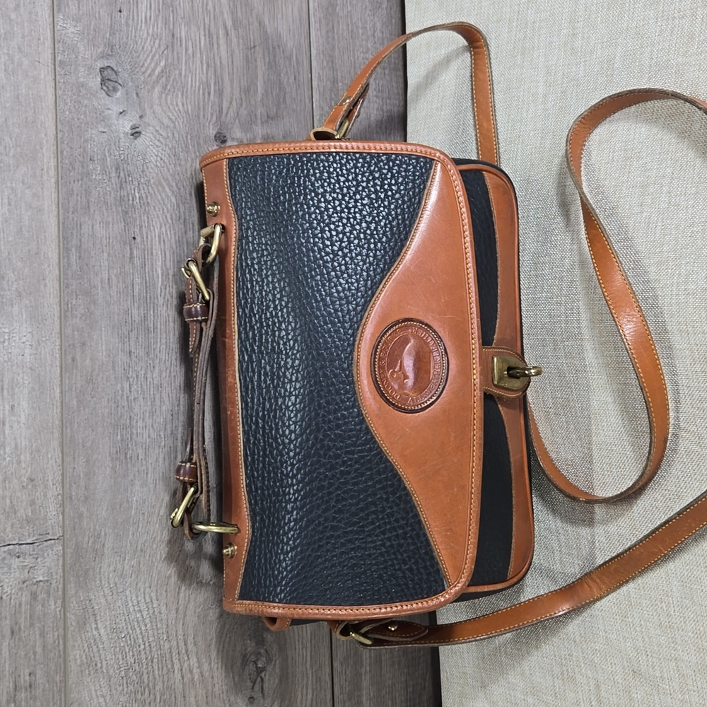 Vintage Dooney & Bourke Pebble Leather Crossbody Shoulder Bag - Picture 2 of 7